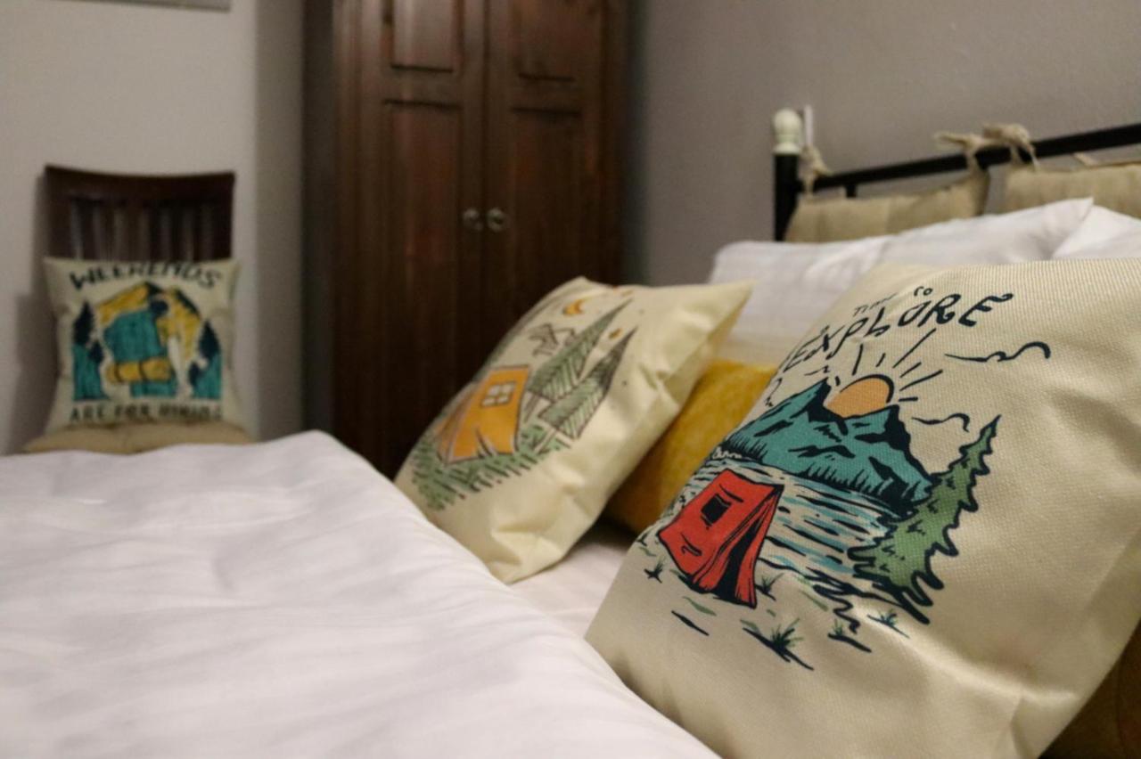 Galeria Turismului Montan Guest House Cartisoara Ngoại thất bức ảnh
